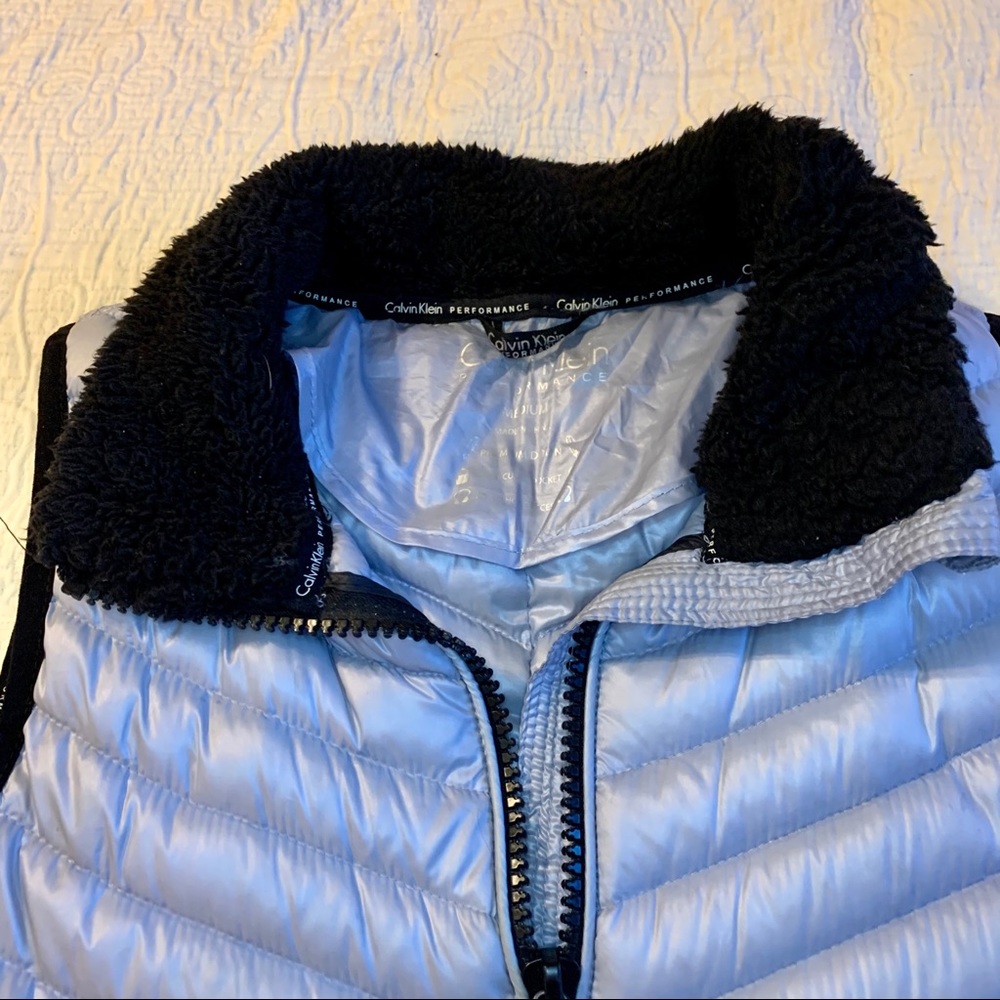 Calvin Klein Performance Colorblock Puffer Vest - Picture 2 of 8